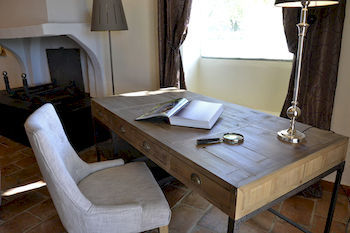 Mas Le 7 Bed & Breakfast 3*