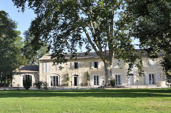 Mas Le 7 Bed & Breakfast